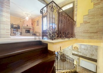 Scale - Casa indipendente Roccamontepiano - foto 61