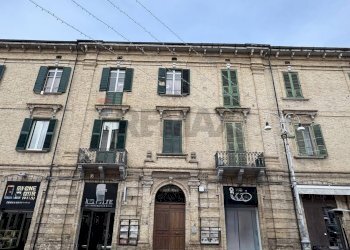 Edificio all\'aperto - Ufficio Corso Trento e Trieste
 
123, Lanciano - foto 2