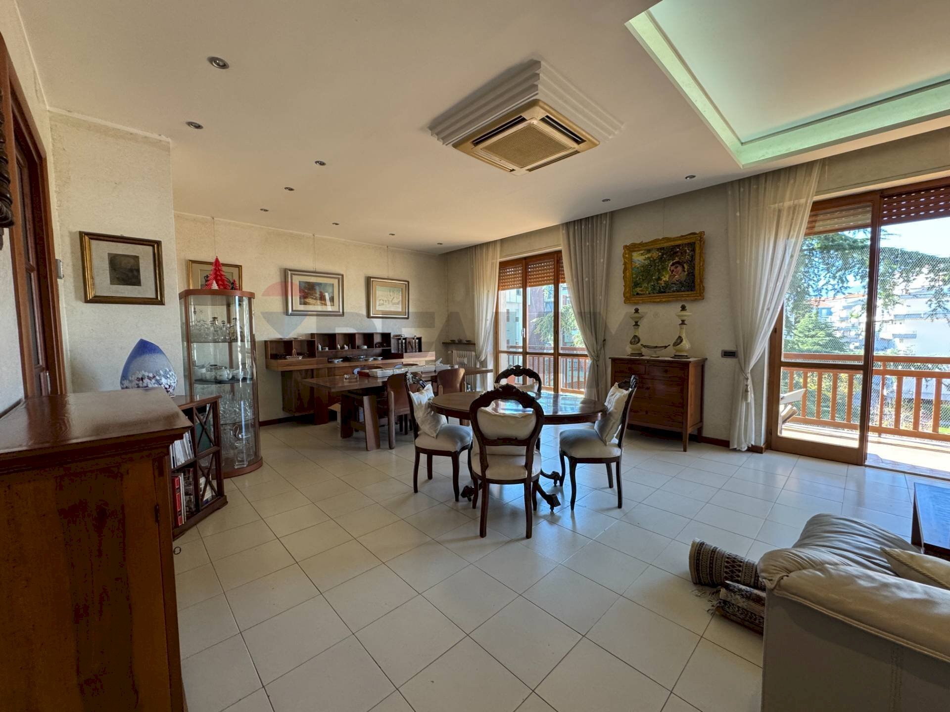 Sala da pranzo - Appartamento Via Martiri VI Ottobre
 
73, Lanciano - foto 3