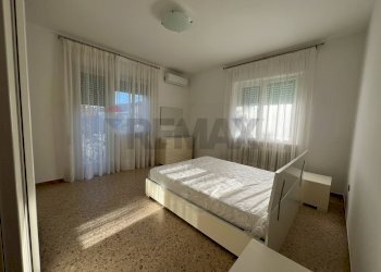 Camera / camera da letto - Quadrilocale Via Olmo Di Riccio
 
54, Lanciano - foto 13