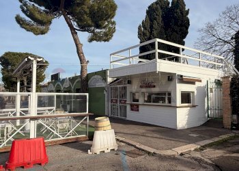 Casa all\'aperto - Bar Tavola Calda - Fredda Lanciano - foto 1