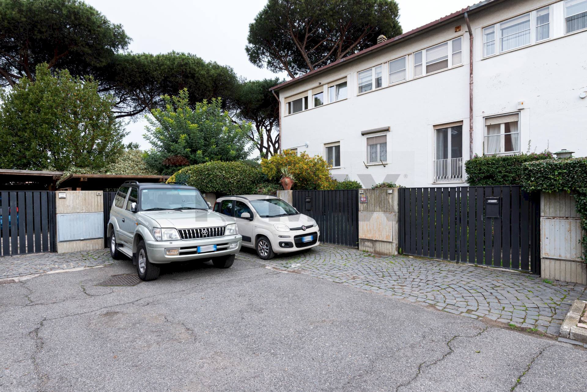 Casa all\'aperto - Villa Viale Gorgia di Leontini
 
260, Roma - foto 3