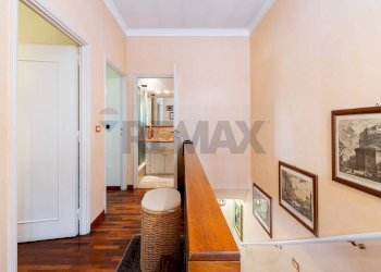 Hall / corridoio - Villa Viale Gorgia di Leontini
 
260, Roma - photo 18