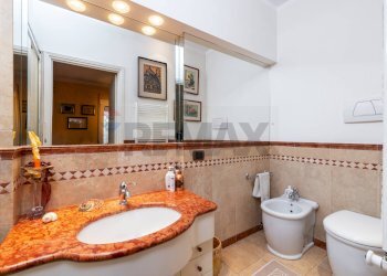 Bagno - Villa Viale Gorgia di Leontini
 
260, Roma - photo 25