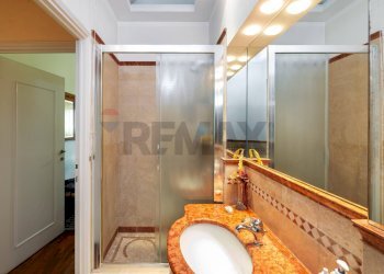 Bagno - Villa Viale Gorgia di Leontini
 
260, Roma - photo 28