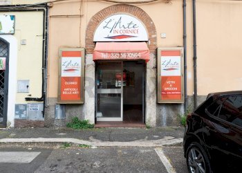 Edificio all\'aperto - Commercial Premises Piazza Della Libertà
 
2, Monterotondo - photo 3