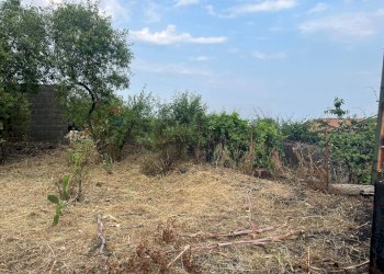 Giardino - Terreno edificabile Via Sciara Ballo
 
53, Zafferana Etnea - foto 1
