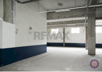 Parcheggio - Locale Commerciale Via Vespri
18, Riposto - foto 4