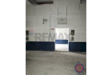 Parcheggio - Locale Commerciale Via Vespri
18, Riposto - foto 8