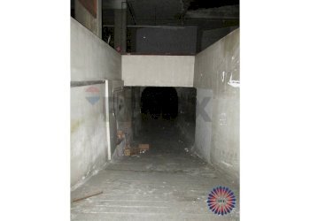 Parcheggio - Locale Commerciale Via Vespri
18, Riposto - foto 17