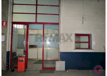 Edificio all\'aperto - Locale Commerciale Via Vespri
18, Riposto - foto 18