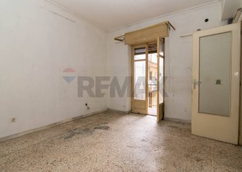 Stanza vuota - Trilocale Via San Pietro
 
54, Catania - foto 1