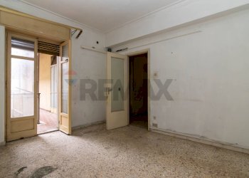 Stanza vuota - Trilocale Via San Pietro
 
54, Catania - foto 2