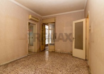 Stanza vuota - Trilocale Via San Pietro
 
54, Catania - foto 5