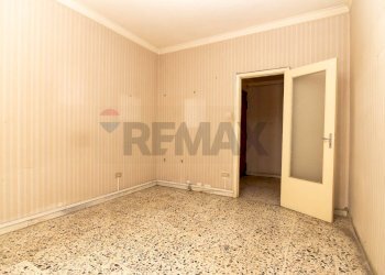 Stanza vuota - Trilocale Via San Pietro
 
54, Catania - foto 16