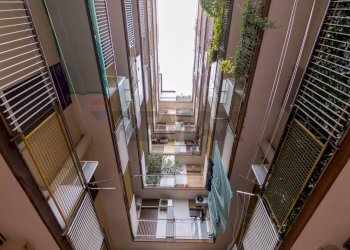 Edificio all\'aperto - Trilocale Via San Pietro
 
54, Catania - foto 20