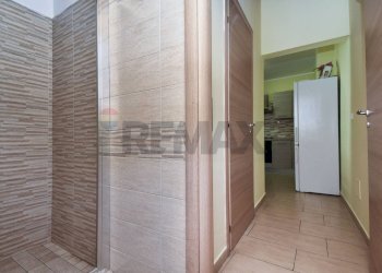 Hall / corridoio - Trilocale Via Cacciatore
 
5, Catania - foto 13