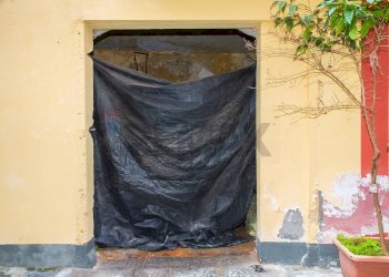 Dettagli - Magazzino Via Pozzo Canale
 
25, Catania - foto 7