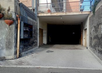 Edificio all\'aperto - Trilocale Via Galermo
 
105, Catania - foto 1