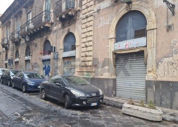 Edificio all\'aperto - Locale Commerciale Via Alessandro Manzoni
 
100, Catania - foto 2