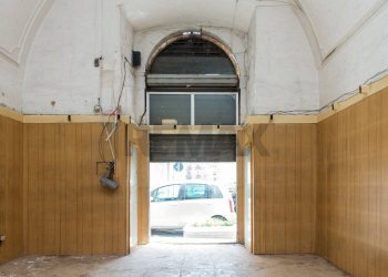 Terrazza - Locale Commerciale Via Alessandro Manzoni
 
100, Catania - foto 20