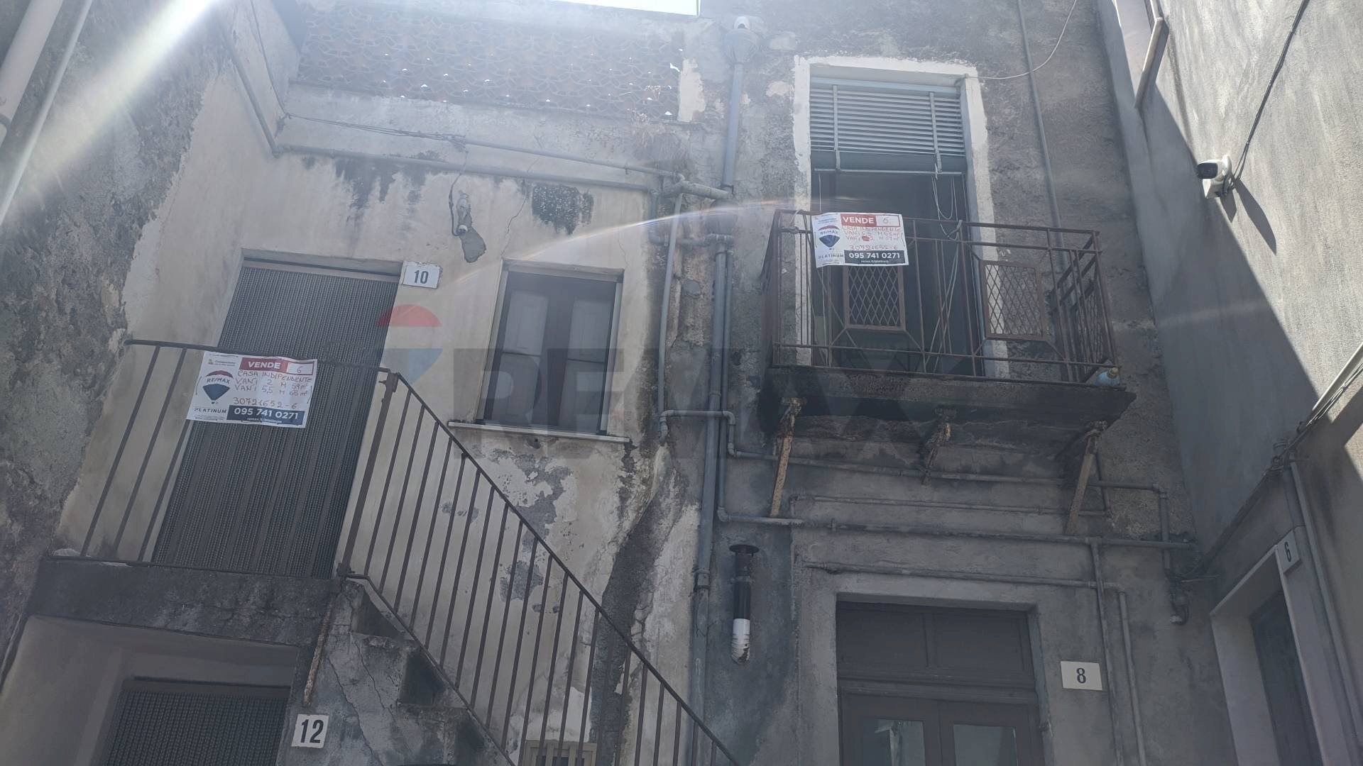 Edificio all\'aperto - Independent house VIA GRAZIA DELEDDA
 
8, Bronte - photo 1