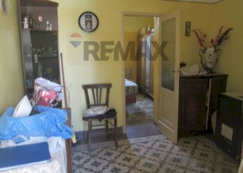Soggiorno - Casa indipendente VIA GRAZIA DELEDDA
 
8, Bronte - foto 7