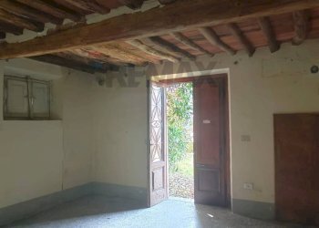 Stanza vuota - Rustico VIA DELLA CHIESA
 
46/D, Lucca - foto 6