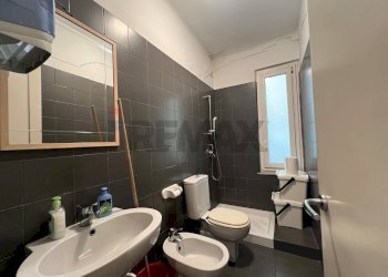 Bagno - Ufficio Via Vittorio Veneto, La Spezia - foto 5