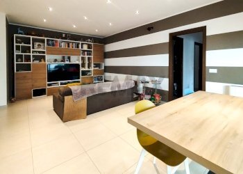 Sala da pranzo - Trilocale Via Nicola Minervino
 
35, Bari - foto 1