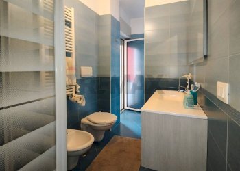 Bagno - Trilocale Via Nicola Minervino
 
35, Bari - foto 14