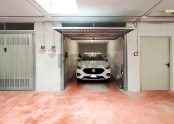 Parcheggio - Trilocale Via Nicola Minervino
 
35, Bari - foto 20