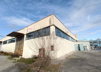 Casa all\'aperto - Capannone Via Montebianco
 
6, Fabro - foto 4