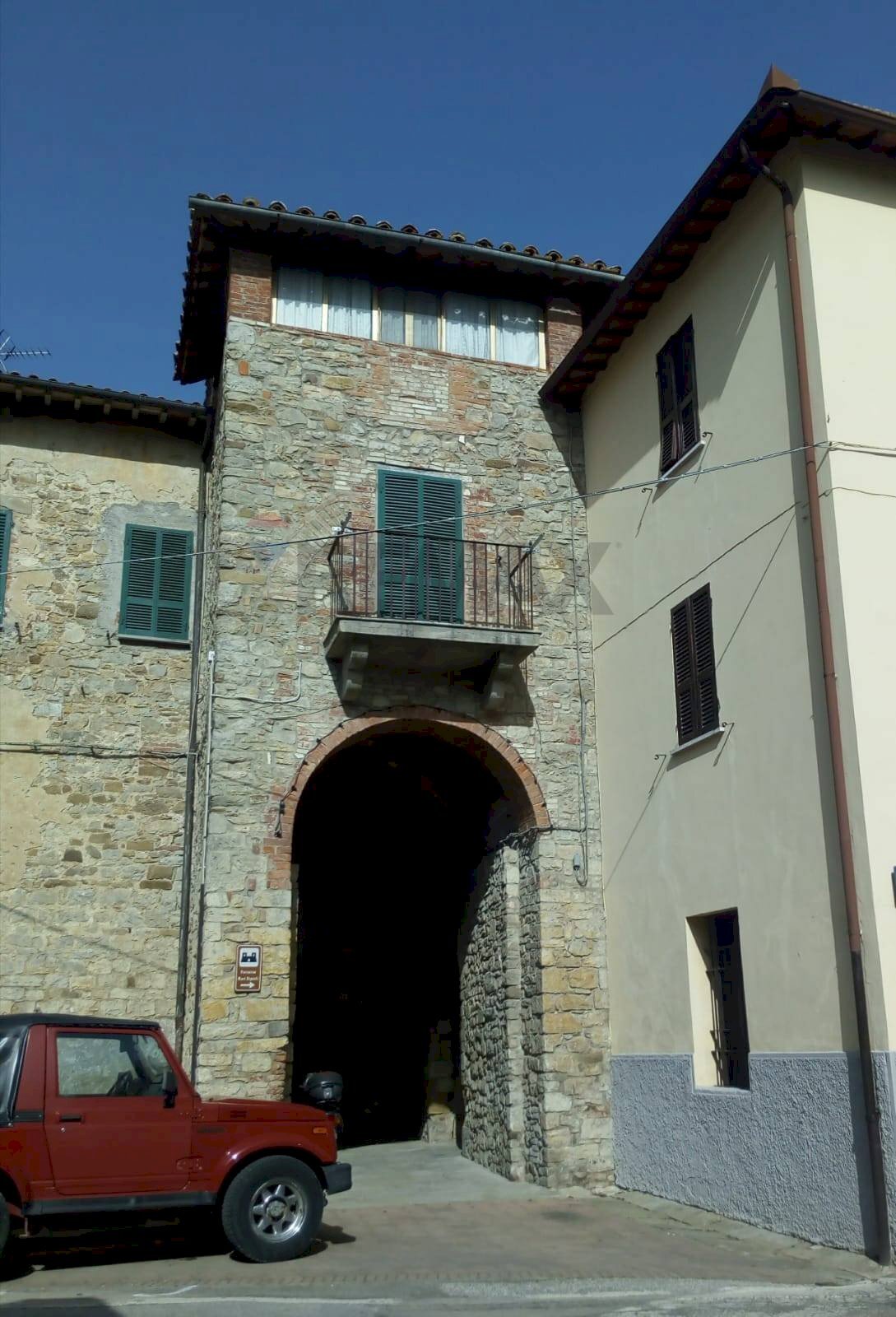 Edificio all\'aperto - Quadrilocale Perugia - foto 1