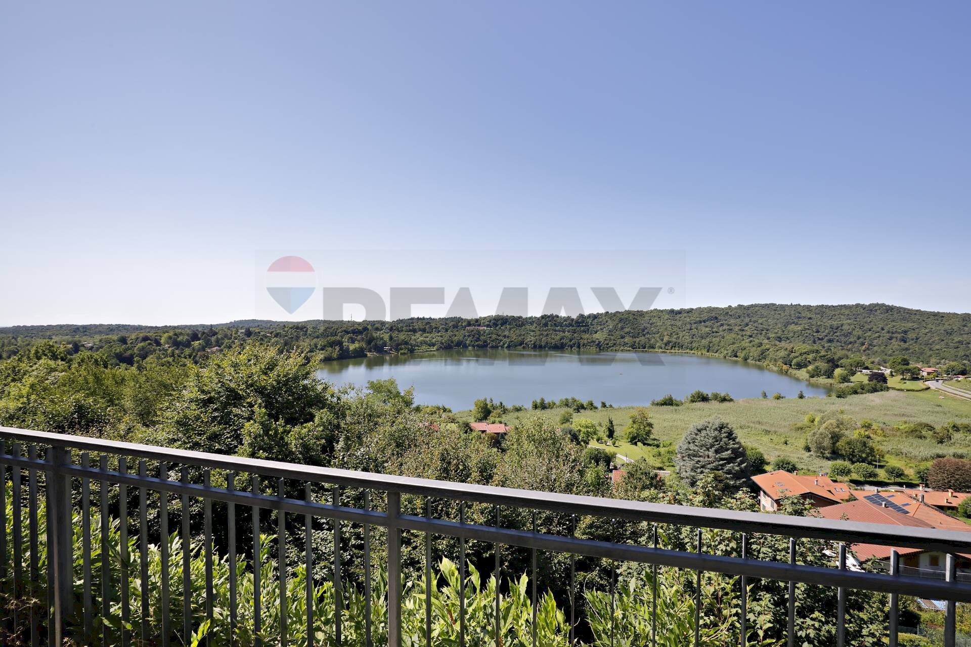 Vista dell\'acqua - Villa VIA MANDELLI
 
5/A, Montorfano - foto 2