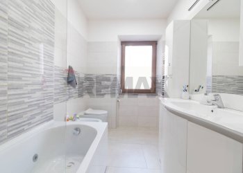 Bagno - Appartamento via Luigi Cabiati
 
9, Barzago - foto 12