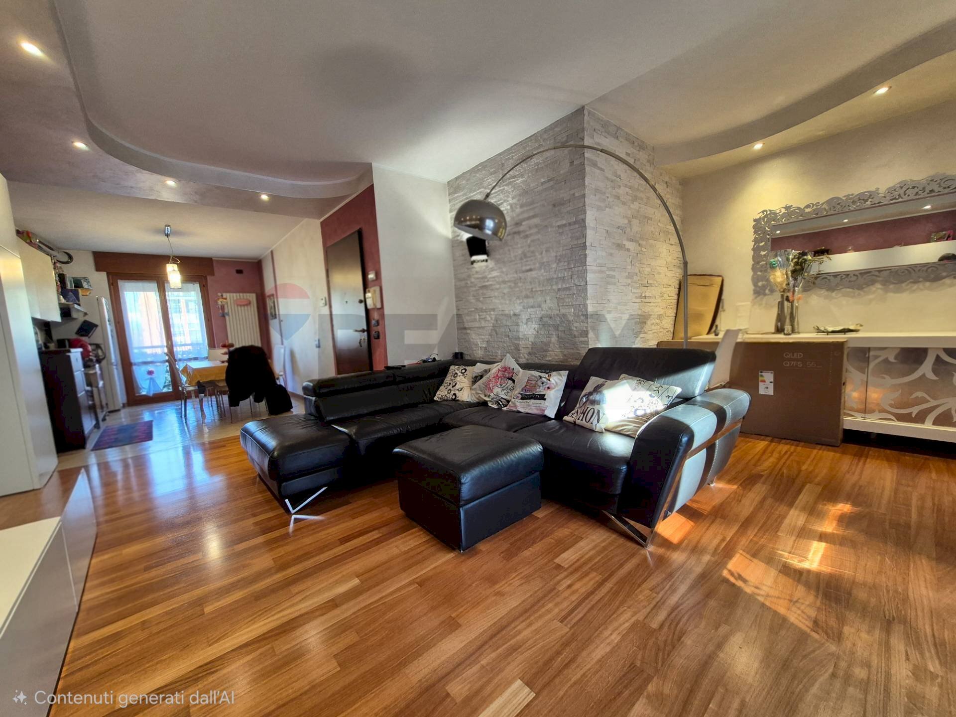 Sala da pranzo - Apartment Corso Unione Sovietica
 
342, Torino - photo 1