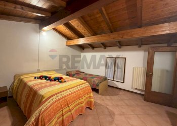 Camera / camera da letto - Villa Montesegale - foto 24