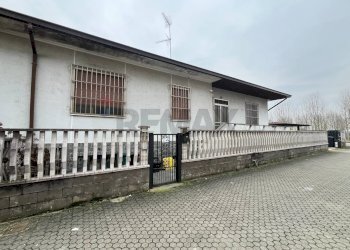 Casa all\'aperto - Villa Corso Umberto 1
 
328, Gambolò - foto 1