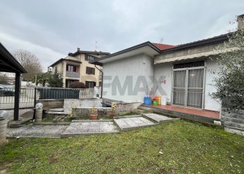 Casa all\'aperto - Villa Corso Umberto 1
 
328, Gambolò - foto 5