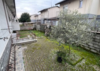 Giardino - Villa Corso Umberto 1
 
328, Gambolò - foto 8