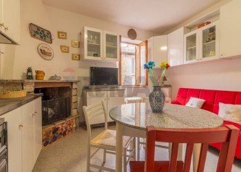 Sala da pranzo - Bilocale Via Del Fiore
 
77, Ischia di Castro - foto 3