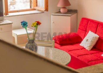 Soggiorno - Bilocale Via Del Fiore
 
77, Ischia di Castro - foto 10