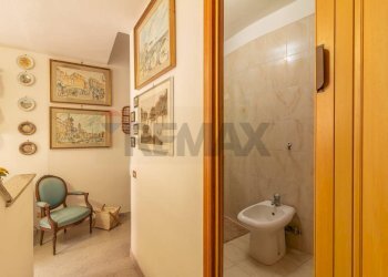 Bagno - Bilocale Via Del Fiore
 
77, Ischia di Castro - foto 12