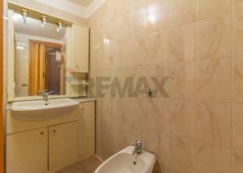 Bagno - Bilocale Via Del Fiore
 
77, Ischia di Castro - foto 13