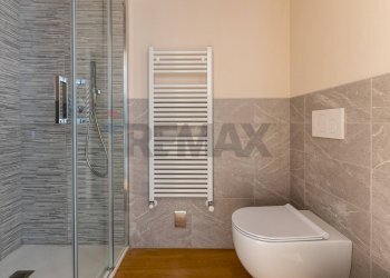 Bagno - Trilocale Via Gian Domenico Romagnosi
 
9, Fidenza - foto 14