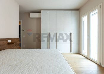 Camera / camera da letto - Trilocale Via Gian Domenico Romagnosi
 
9, Fidenza - foto 23