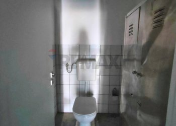 Bagno - Commercial Premises Via Frugarolo, Roma - photo 16