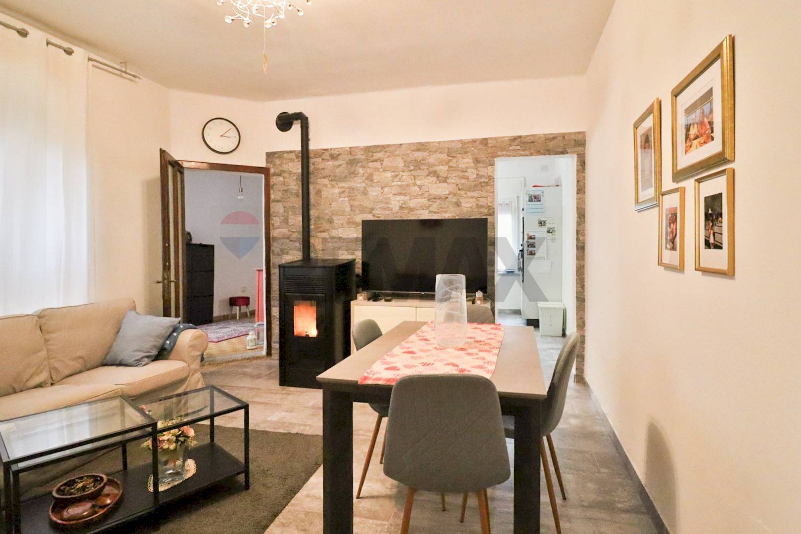 Sala da pranzo - Semi-detached house VIA GALILEO GALILEI
 
7, Casalmaggiore - photo 1