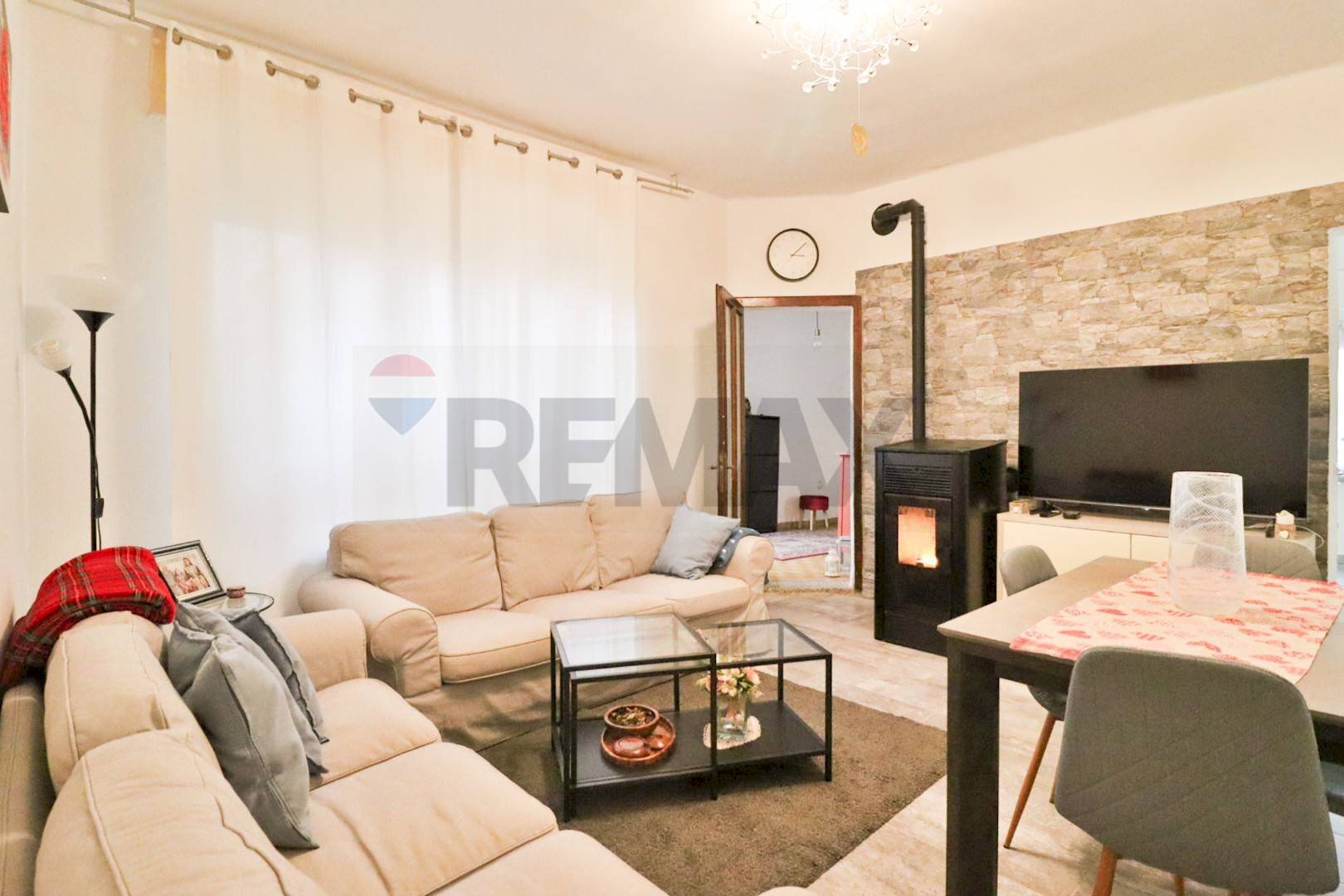 Sala da pranzo - Semi-detached house VIA GALILEO GALILEI
 
7, Casalmaggiore - photo 2